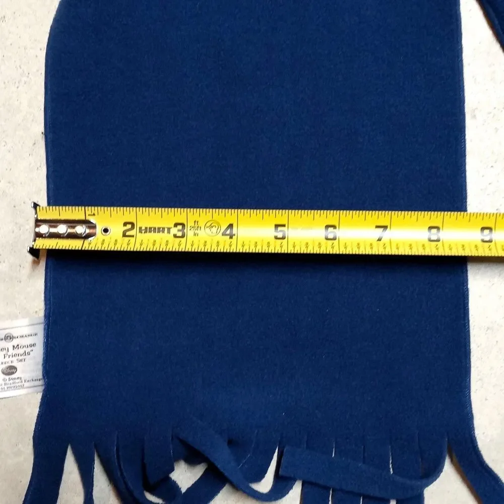 Bradford Exchange Walt Disney Mickey Mouse & Friends Fleece Scarf